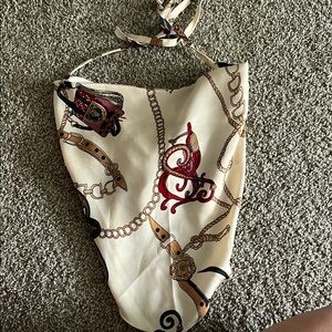 Stylish Halter Top with Chain Print